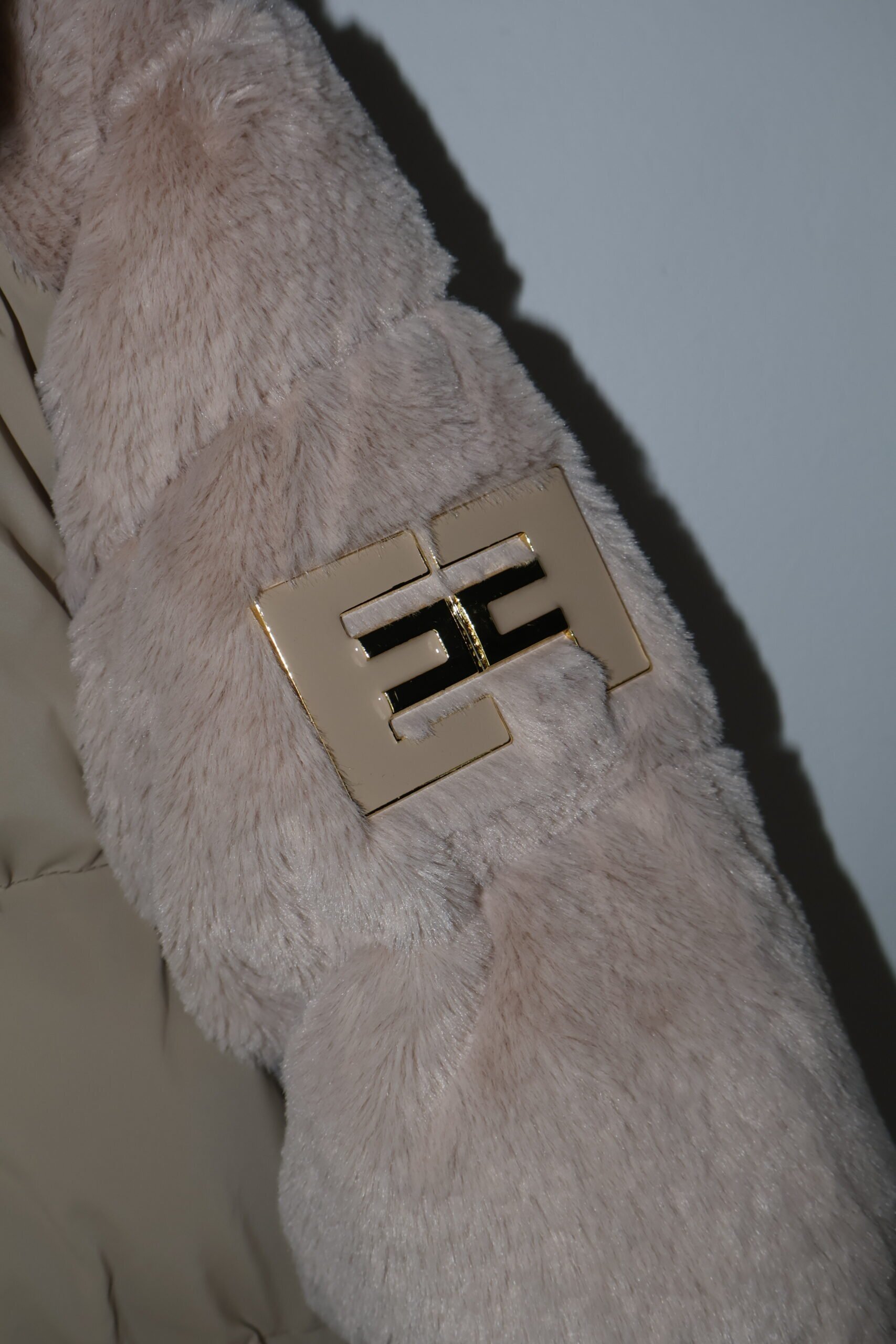 Elisabetta Franchi Beige Down Jakna - Slika 4