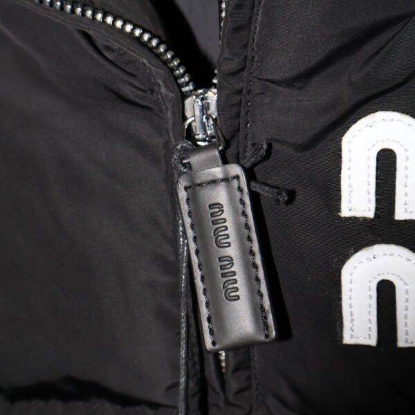 Miu Miu Black Down Jakna