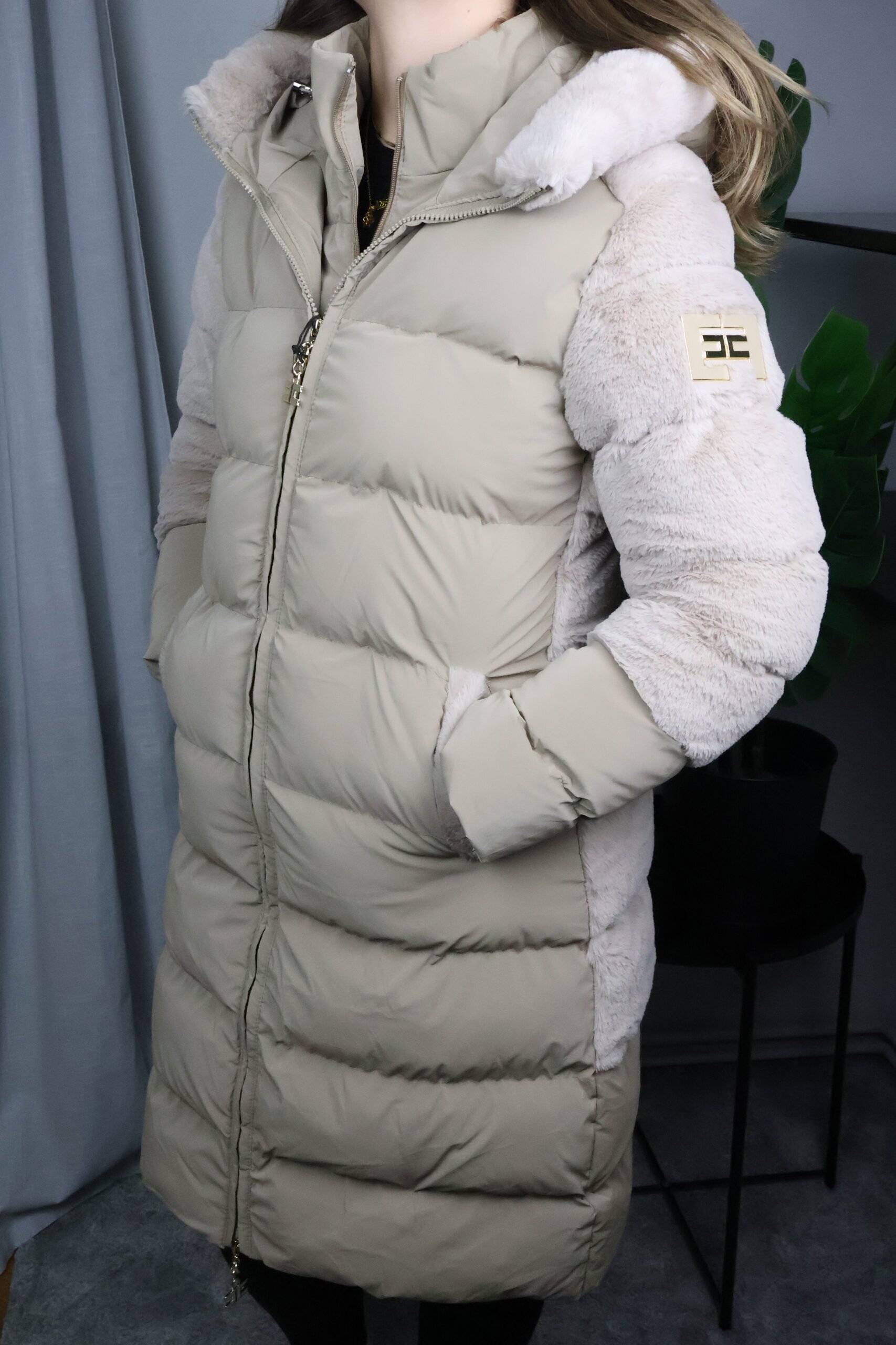 Elisabetta Franchi Beige Down Jakna - Slika 2