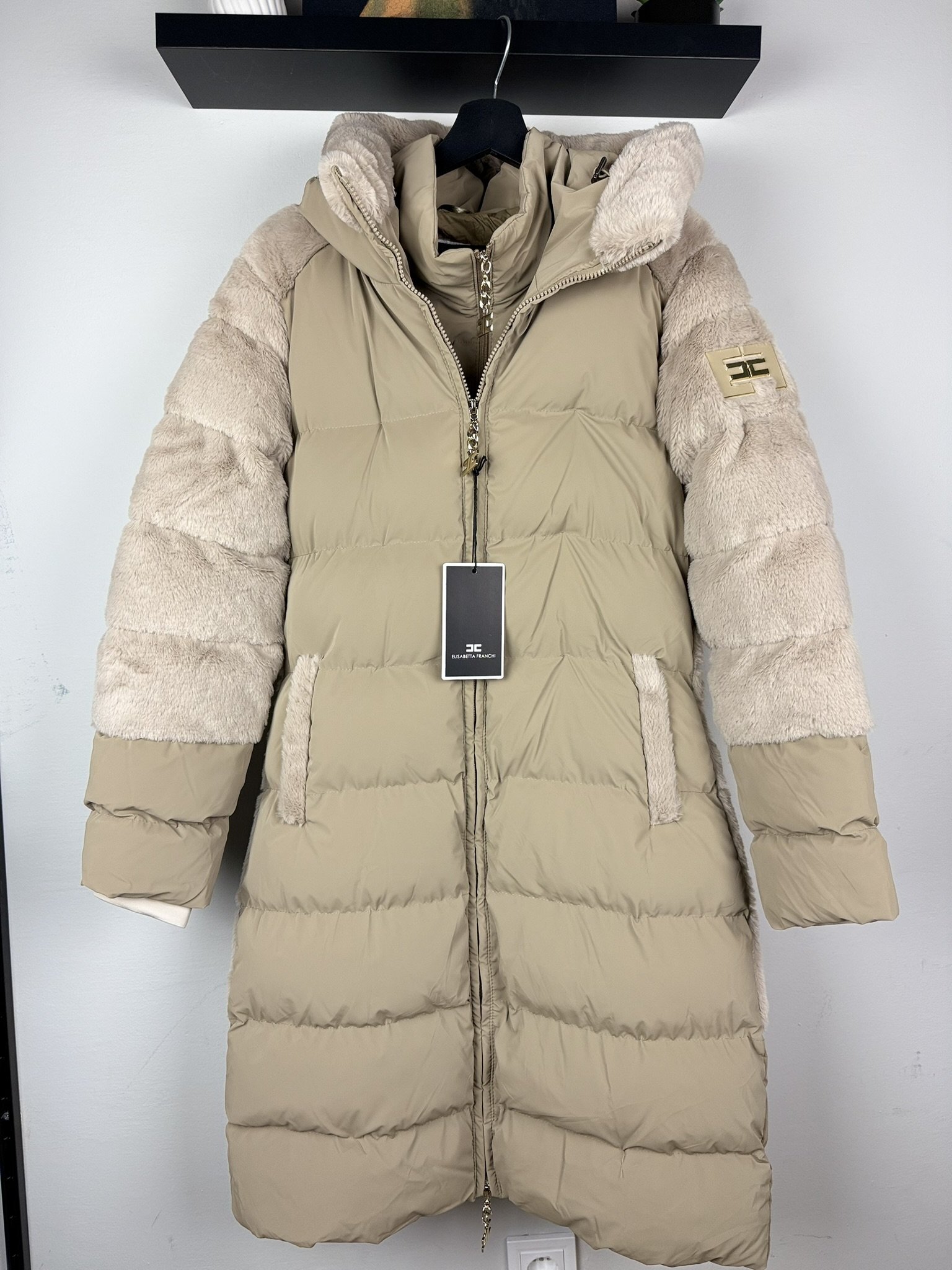 Elisabetta Franchi Beige Down Jakna