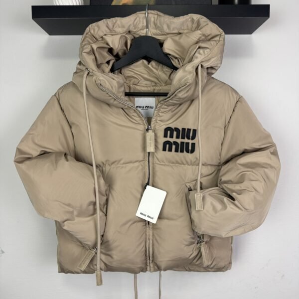 Miu Miu Beige Down Jakna
