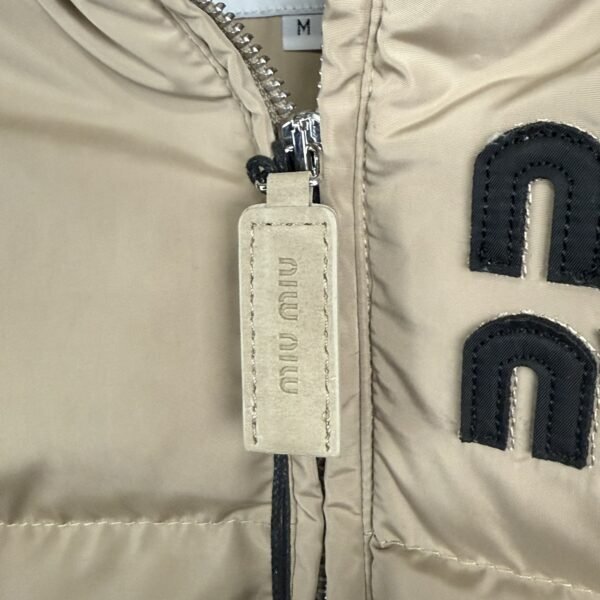 Miu Miu Beige Down Jakna