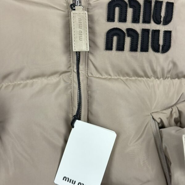 Miu Miu Beige Down Jakna