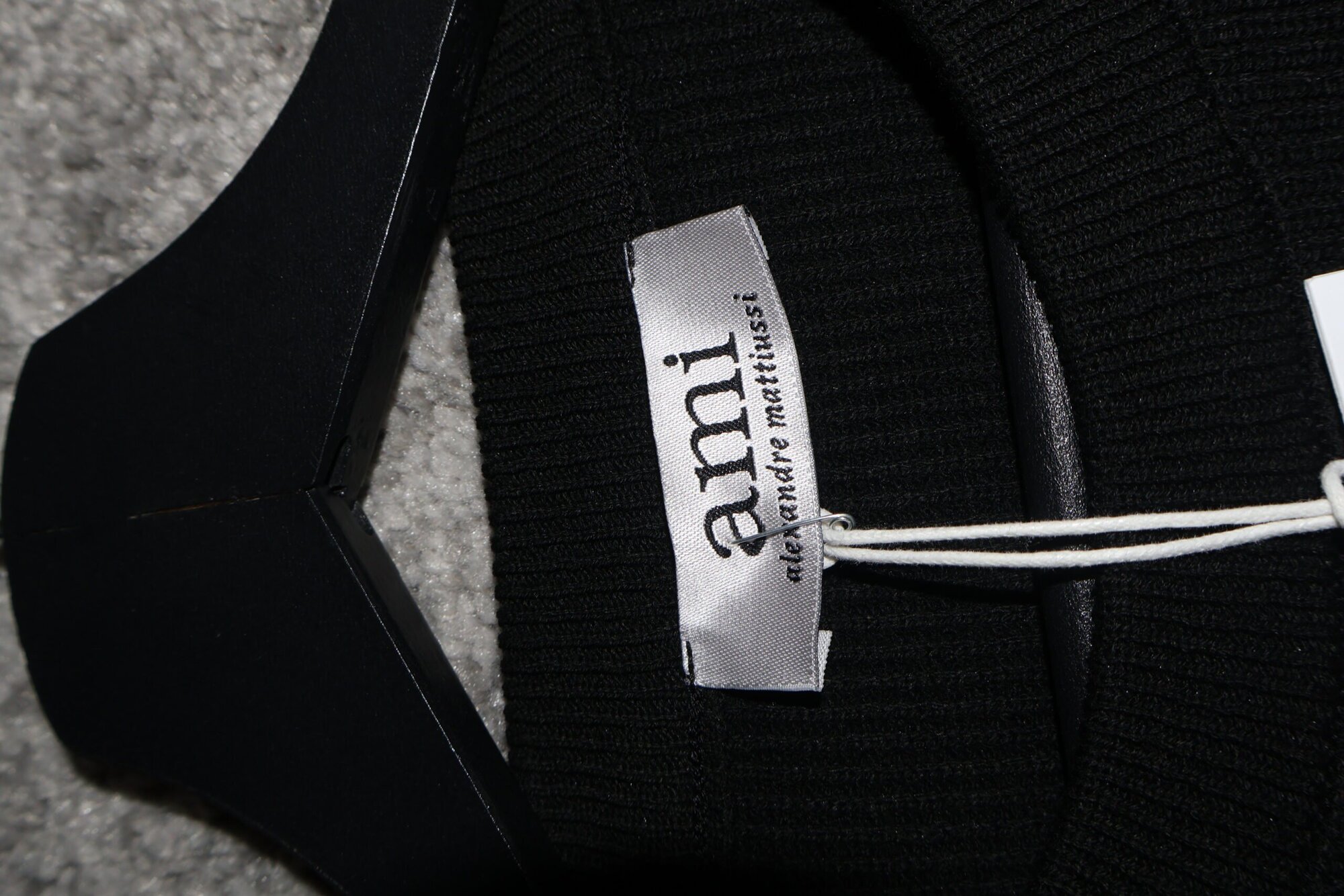 Ami Majica dugih rukava Black / Crna - Slika 4