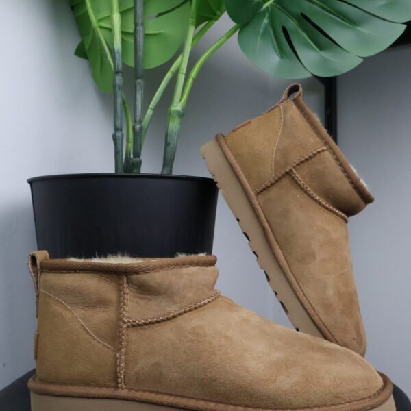 UGG Classic Ultra Mini Beige