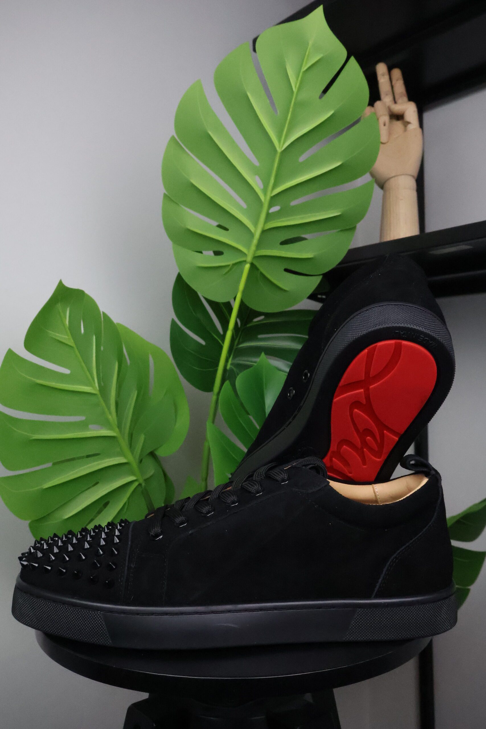 Christian Louboutin Black Spikes - Slika 2