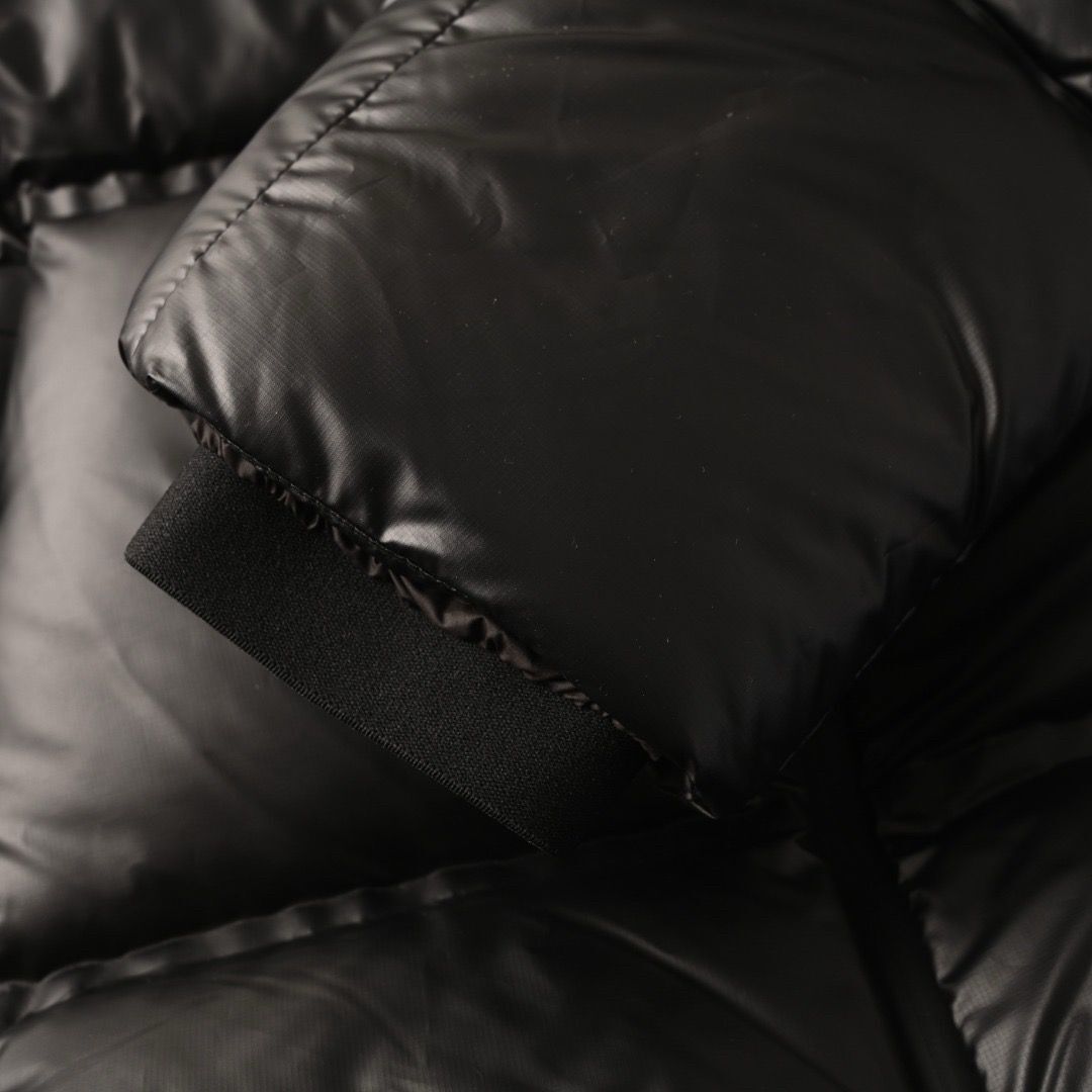 Prada Puffer Jakna Black - Slika 7