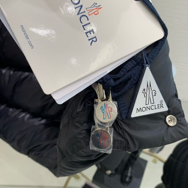 Moncler Down Jakna Black / Crna