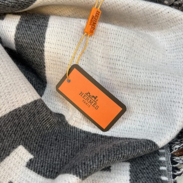 Hermes Šal Grey/White