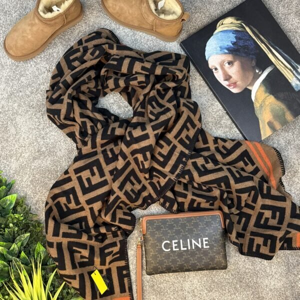 Fendi Šal Brown/Black