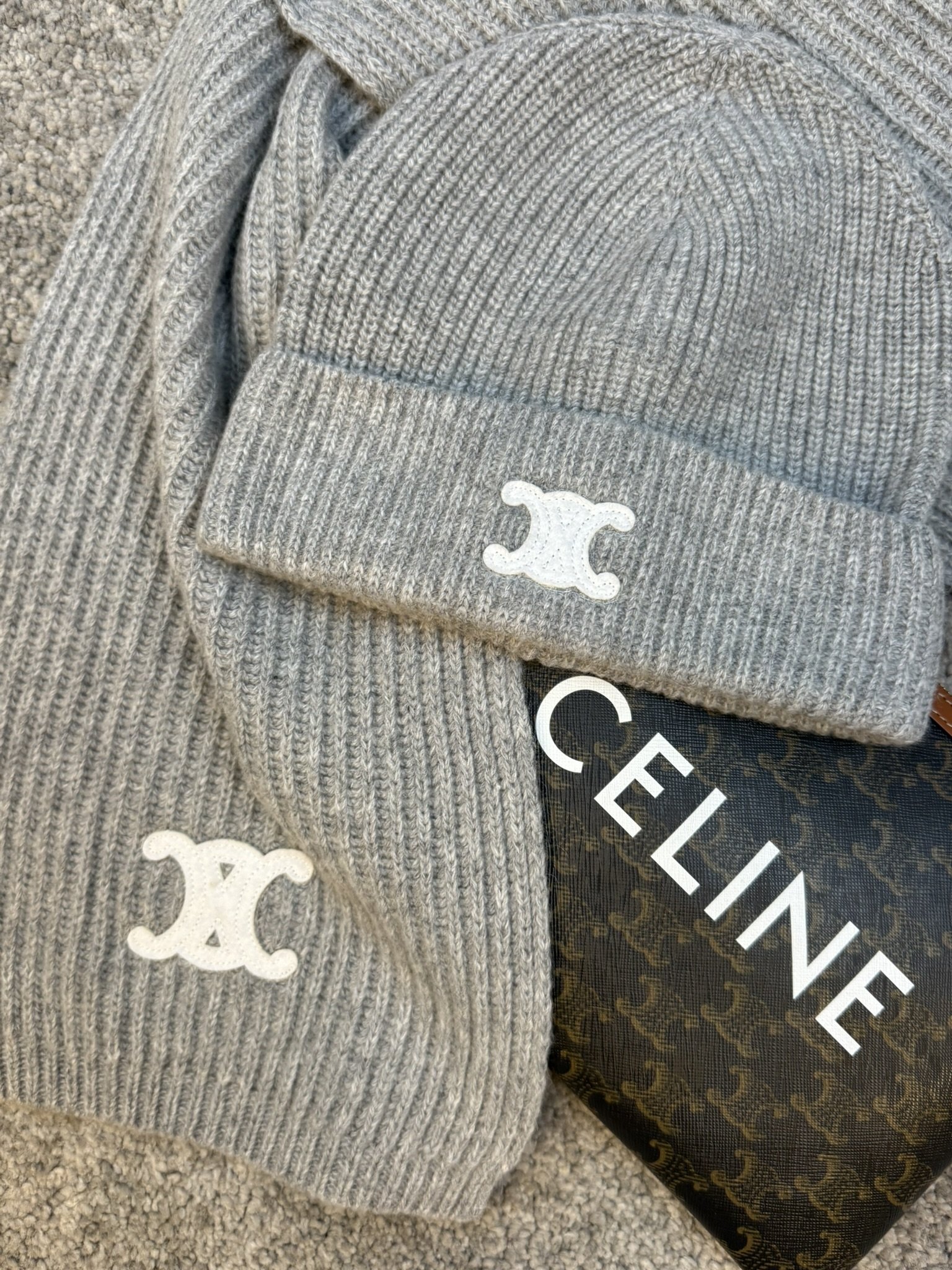 Celine komplet Šal i Kapa Grey - Slika 7