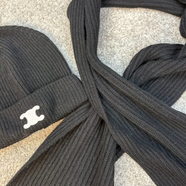 Celine komplet Šal i Kapa Black