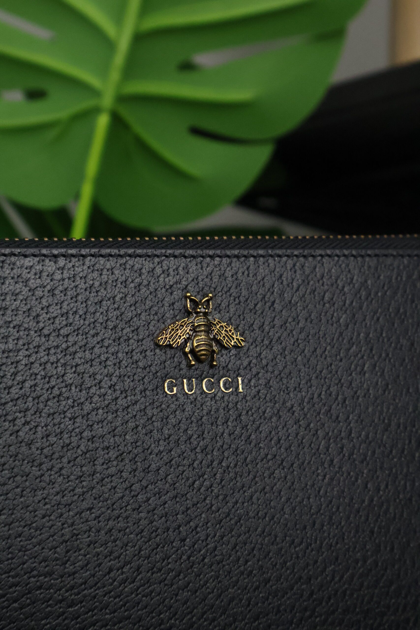 Gucci Animalier Bee Clutch Black Leather - Slika 3