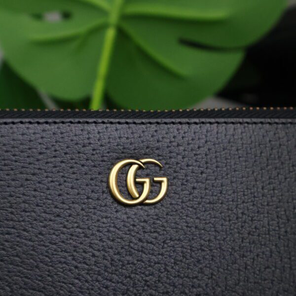 Gucci GG Marmont Leather Pouch