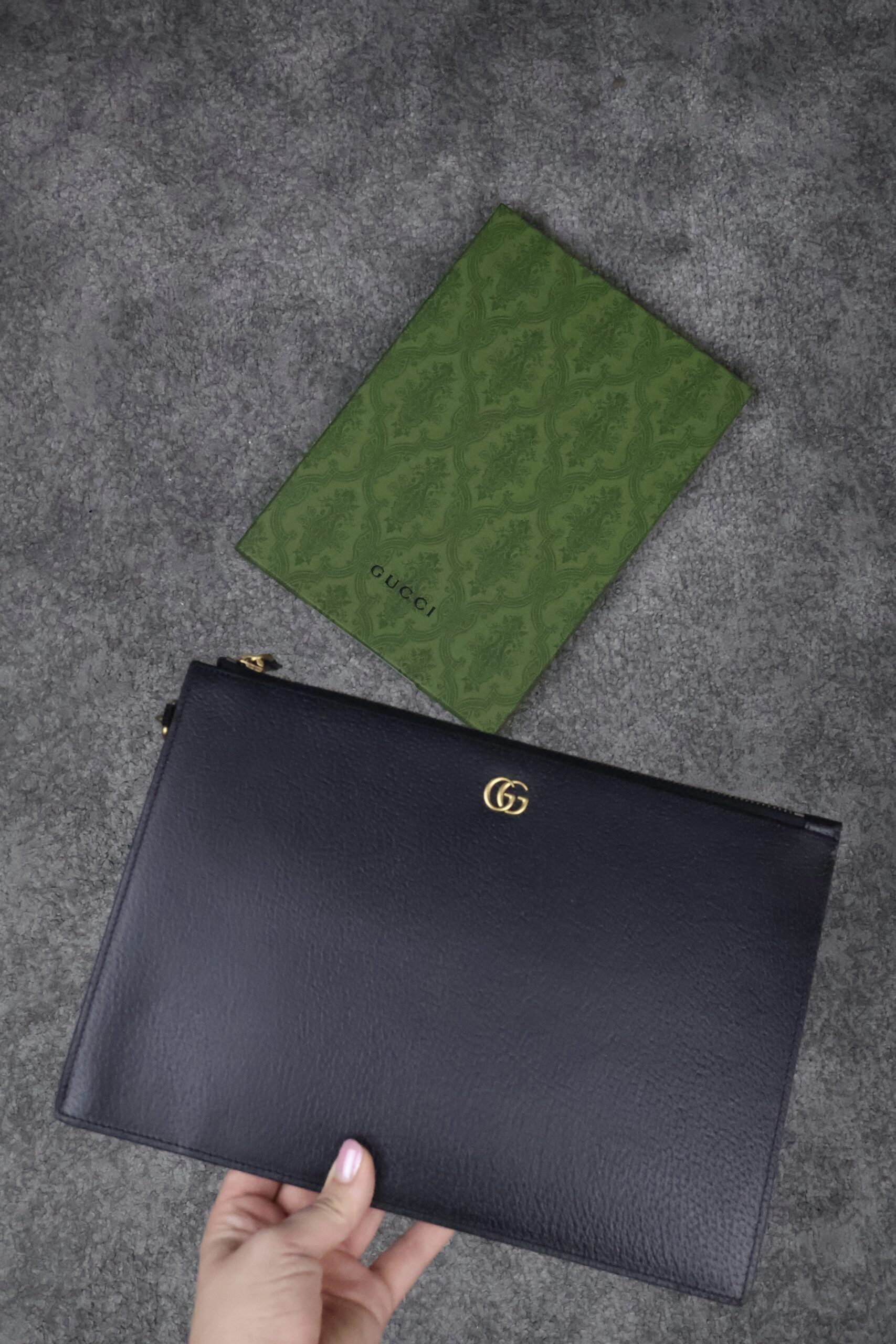 Gucci GG Marmont Leather Pouch - Slika 6