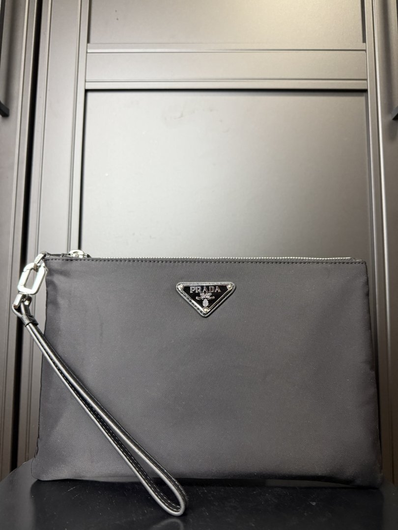 Prada Nylon Pouch Black - Slika 2