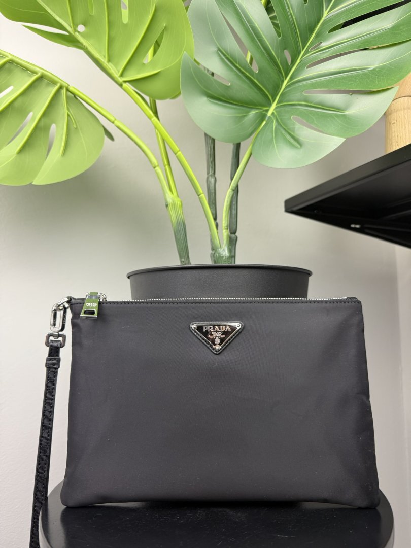 Prada Nylon Pouch Black - Slika 3