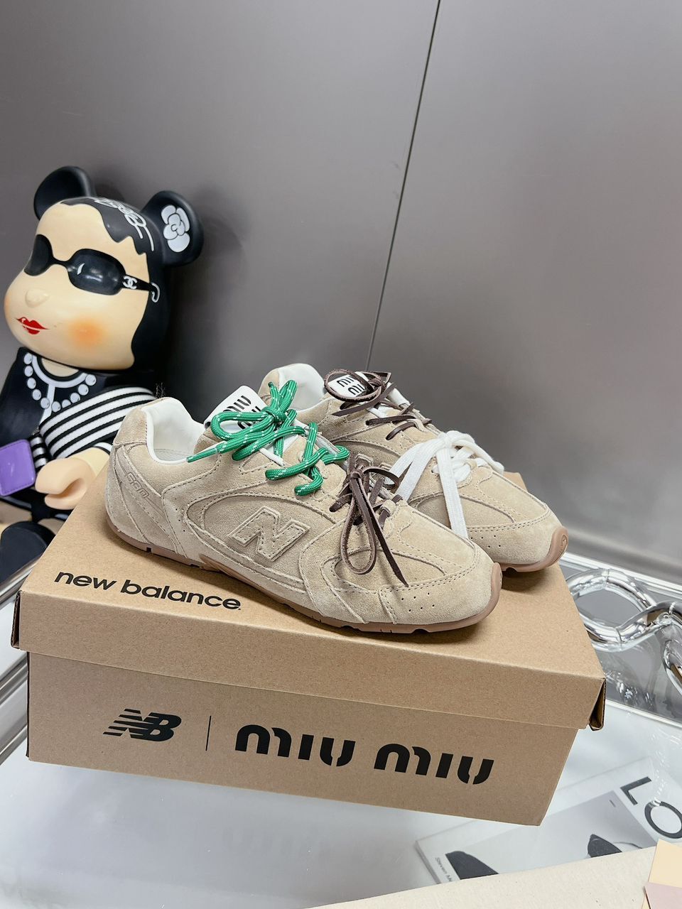 New Balance x Miu Miu Beige - Slika 12