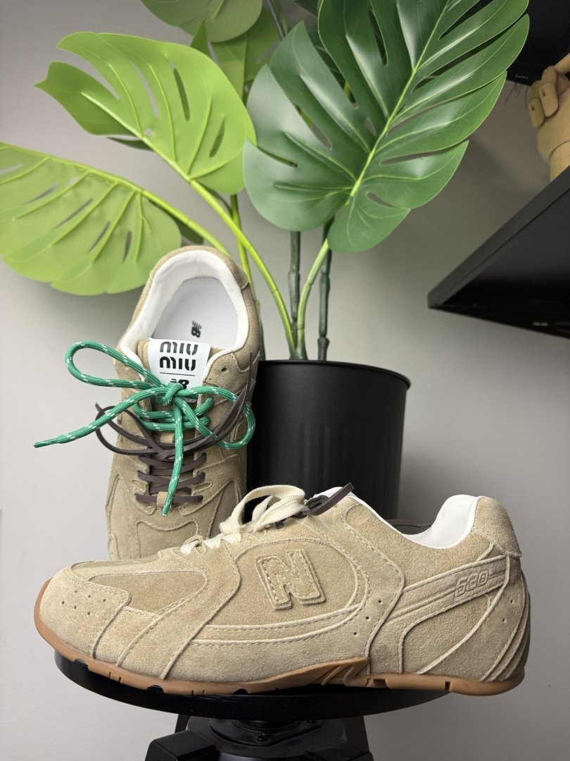 New Balance x Miu Miu Beige - Slika 2