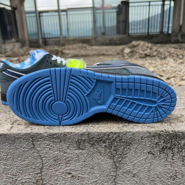 Nike SB Dunk Low Premium "Blue Lobster"