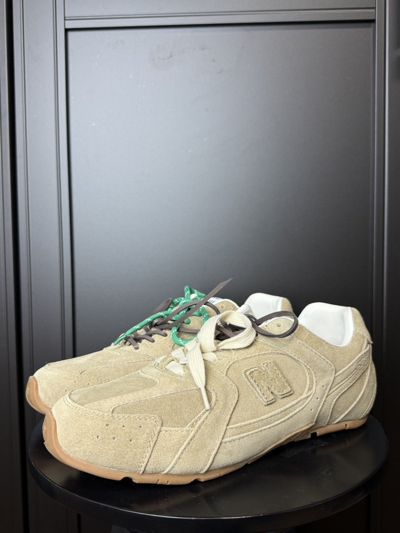 New Balance x Miu Miu Beige - Slika 3