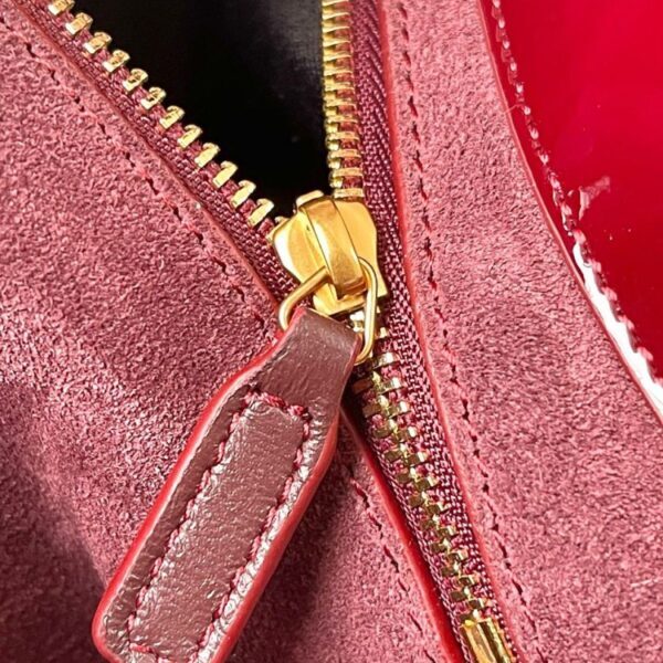 Saint Laurent LE 5 À 7 HOBO "RED"