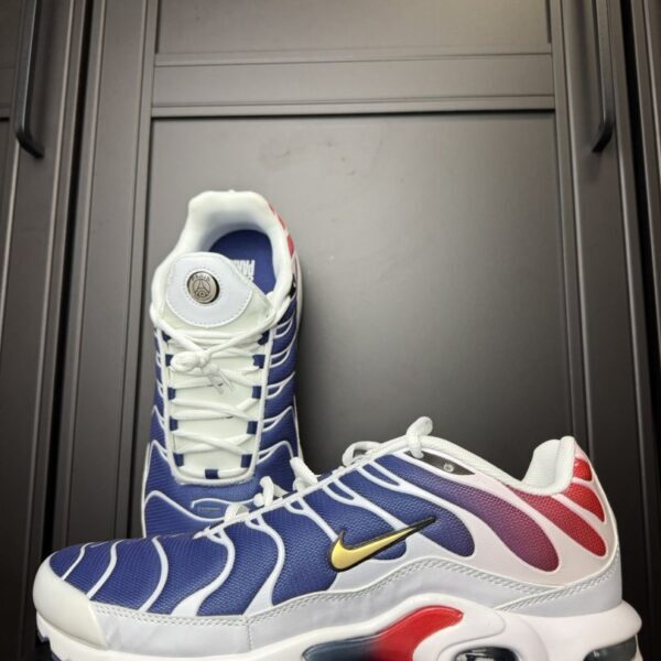 Nike AIR MAX PLUS TN bijela / plava / crvena