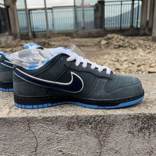 Nike SB Dunk Low Premium "Blue Lobster"