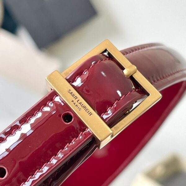 Saint Laurent LE 5 À 7 HOBO "RED"