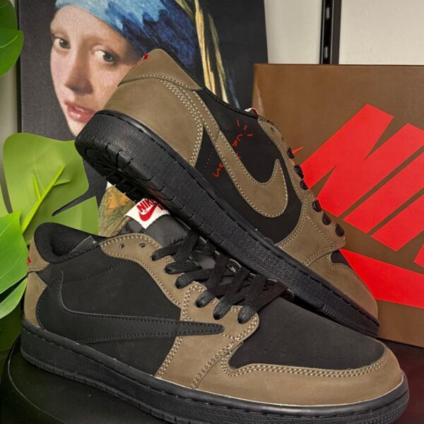 Travis Scott x Air Jordan 1 Low OG "Velvet Brown"