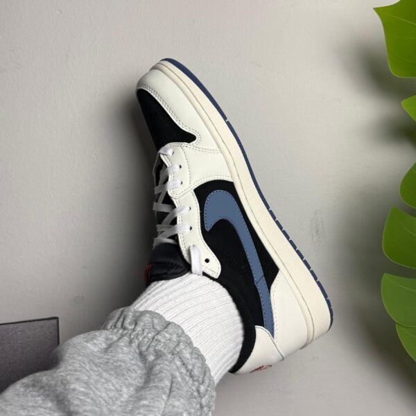 Nike AJ1 Low Travis Scott Reverse "Blue"
