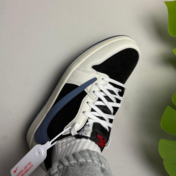 Nike AJ1 Low Travis Scott Reverse "Blue"
