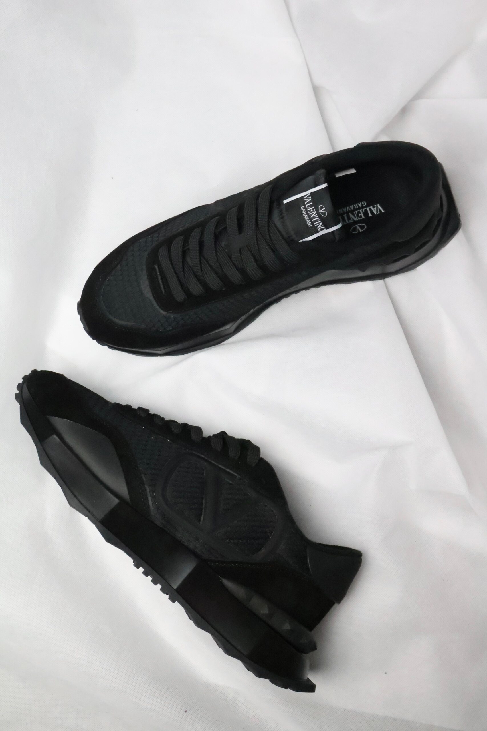 Valentino Garavani Netrunner "Black" - Slika 2