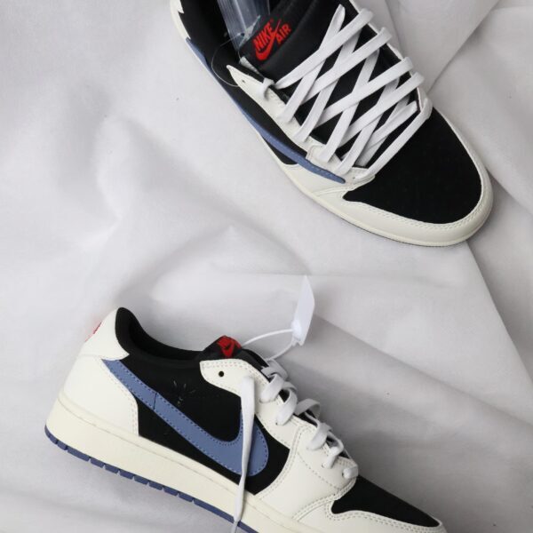 Nike AJ1 Low Travis Scott Reverse "Blue"