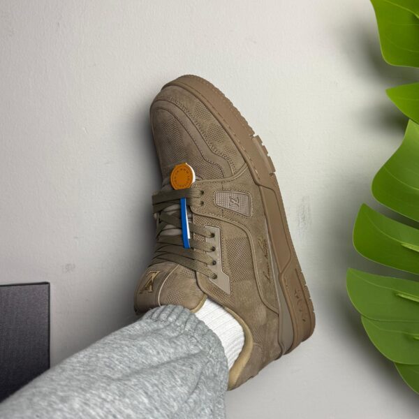 Louis Vuitton Trainer Sneaker "Taupe Brown"