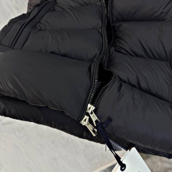 Cardamine Hooded Down Prsluk "Black"