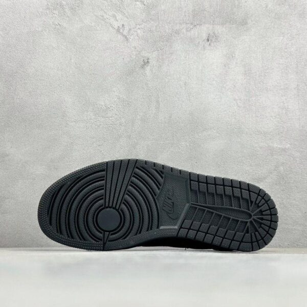 Travis Scott x Air Jordan 1 Low OG "Velvet Brown"