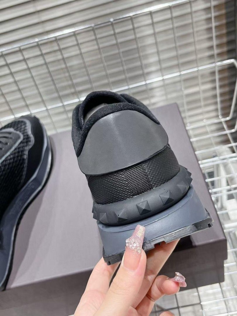 Valentino Garavani Netrunner "Black" - Slika 8