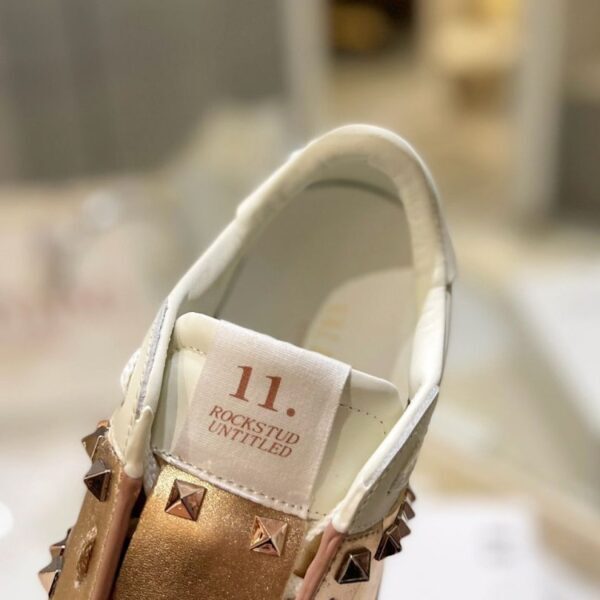 Valentino Garavani Rockstud "White-Rose Gold"