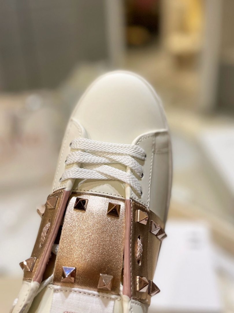 Valentino Garavani Rockstud "White-Rose Gold" - Slika 4
