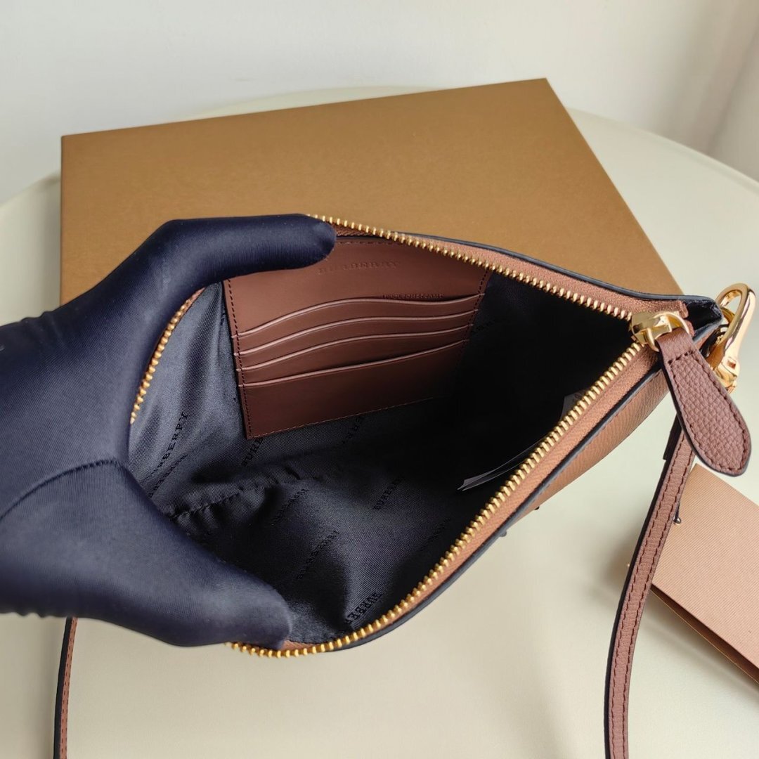 Burberry Peyton Crossbody Bag - Slika 5