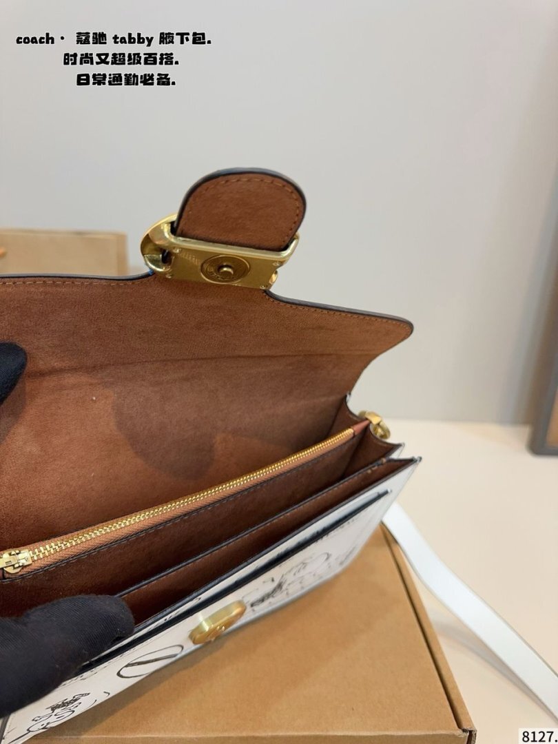 Coach X Peanuts Tabby Shoulder Bag - Slika 3