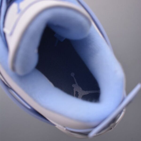 Air Jordan 4 Retro Aluminum