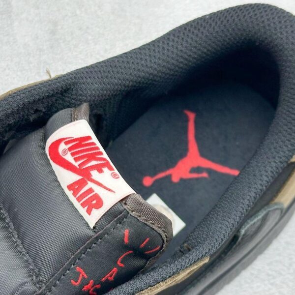 Travis Scott x Air Jordan 1 Low OG "Velvet Brown"