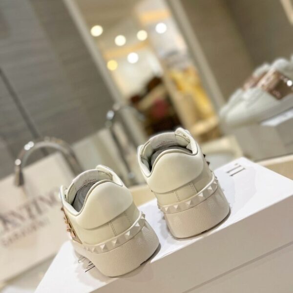 Valentino Garavani Rockstud "White-Rose Gold"