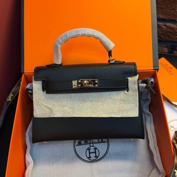 Hermes Kelly 19 "Black"