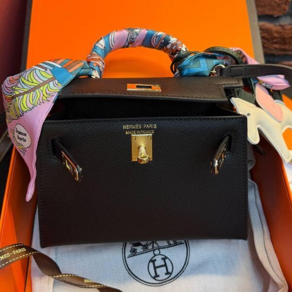 Hermes Kelly 19 "Black"