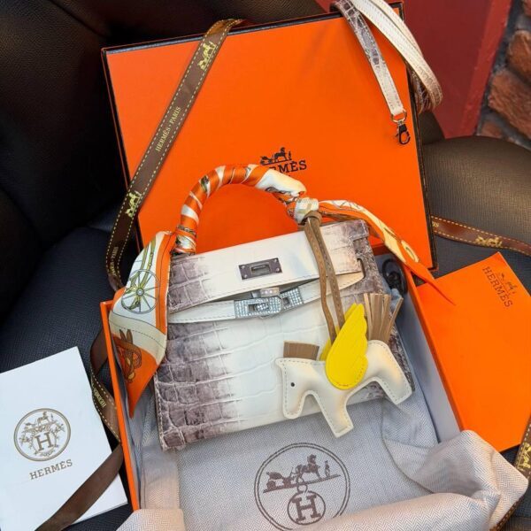 Hermes Kelly 19 "White"