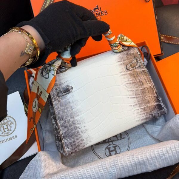 Hermes Kelly 19 "White"