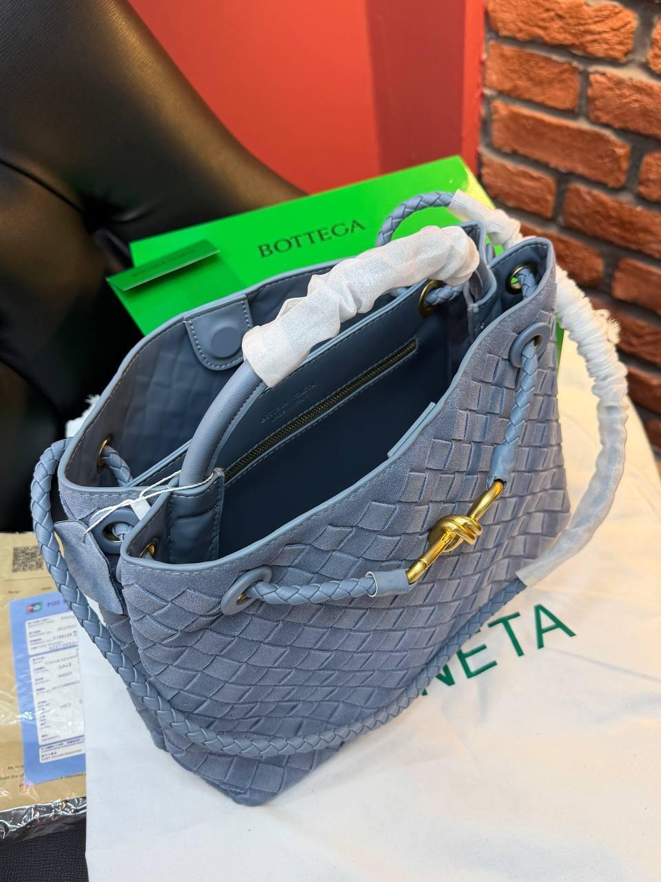 Bottega Veneta Andiamo Small "Blue"